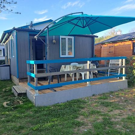 Chalet Pour 5 Personnes Equipe Sur Emplacement Privatif Dans Camping 4 Etoiles Appartenant Et Gere Par Un Particulier Hotel Фоа Екстериор снимка