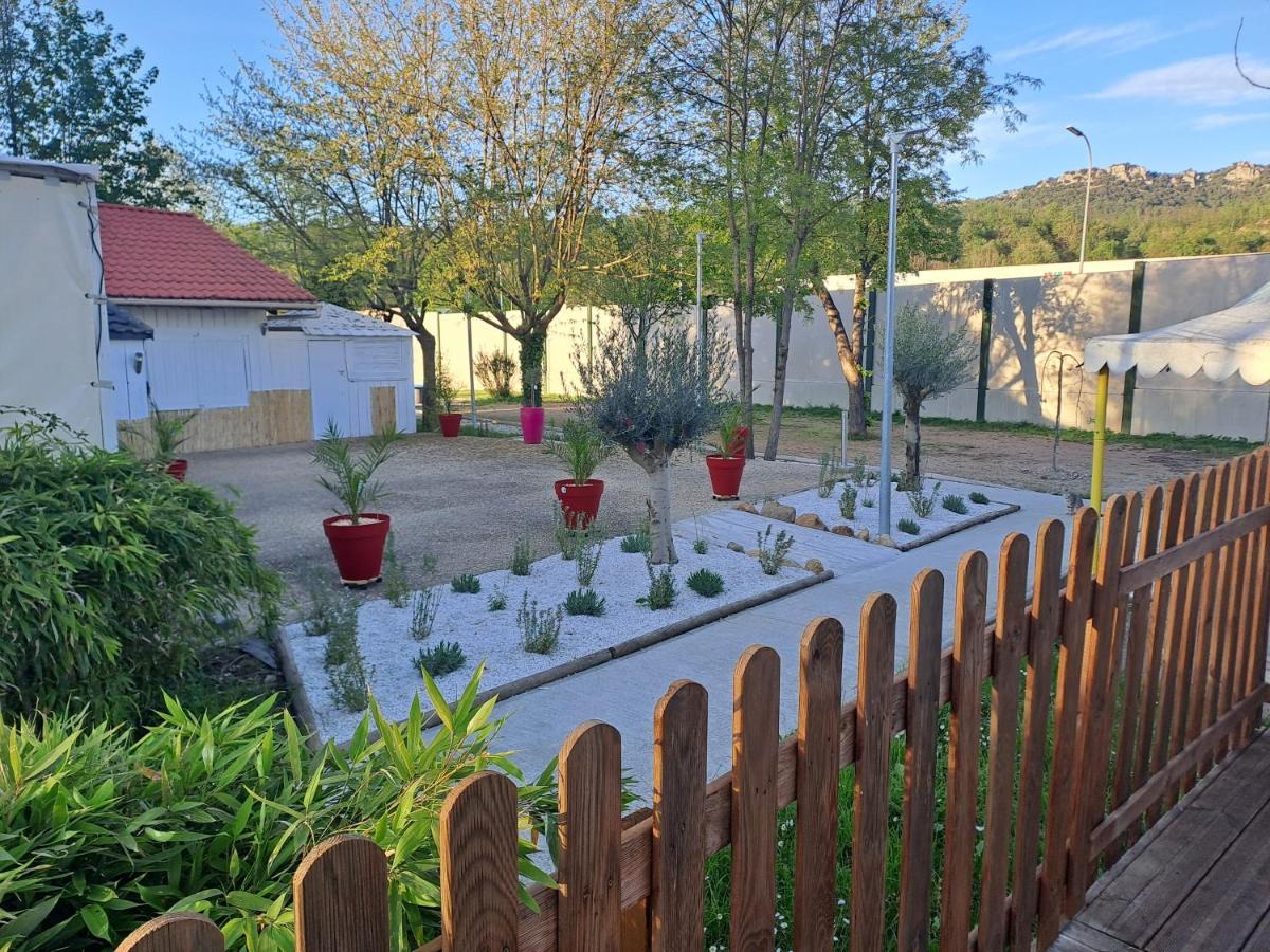 Chalet Pour 5 Personnes Equipe Sur Emplacement Privatif Dans Camping 4 Etoiles Appartenant Et Gere Par Un Particulier Hotel Фоа Екстериор снимка